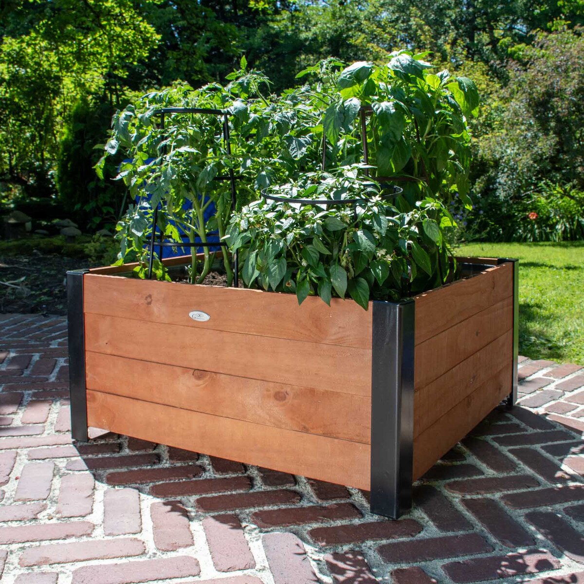 Recycled wood raised planter